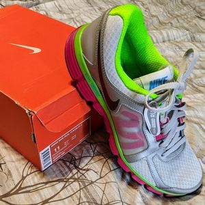 Women's Nike Dual Fusion Running Shoes